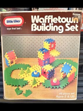 Little Tikes Waffletown 0615 Building Set 1987 Complete 46 Pcs Waffle Blocks Box
